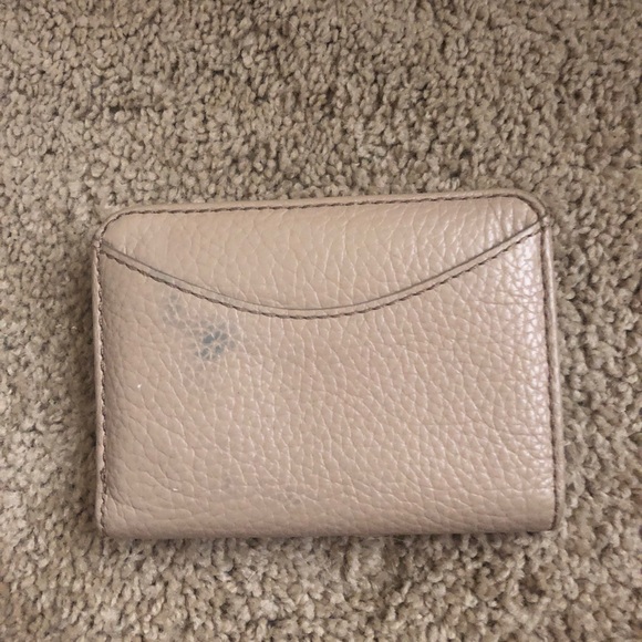 Fossil Wallet in Mint Condition - Picture 2 of 4
